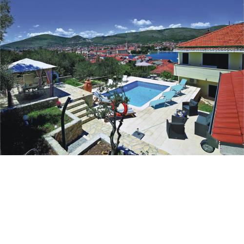Apartment Trogir Sv.Lazara