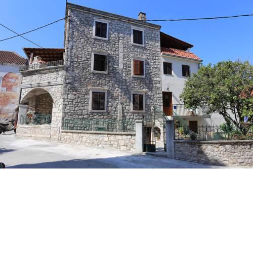 Apartment Trpanj 10121a