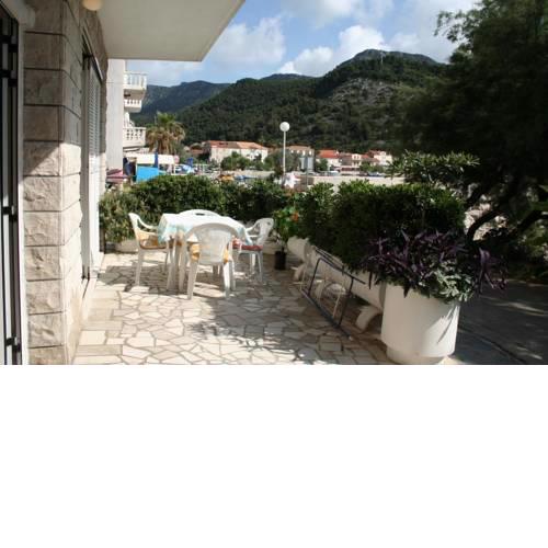 Apartment Trstenik 4566a