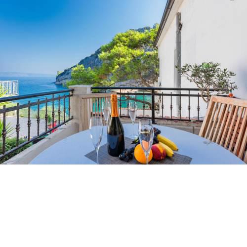 Apartment Uvala Vela Stiniva 6864a