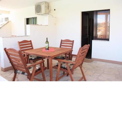 Apartment Uvala Zarace 4596a