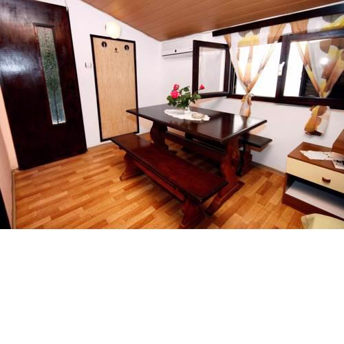 Apartment Veli Iz 6253b