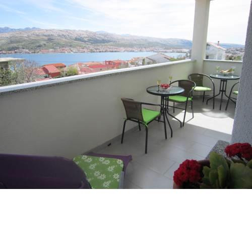 Sea View Apartment in Pag Dalmatia, Crotia
