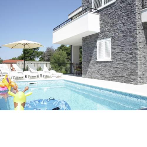 Apartment Villa Nika 1