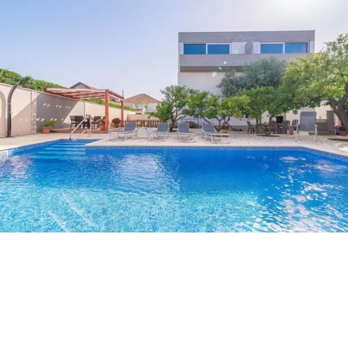 Apartment Villa Odesa with private pool