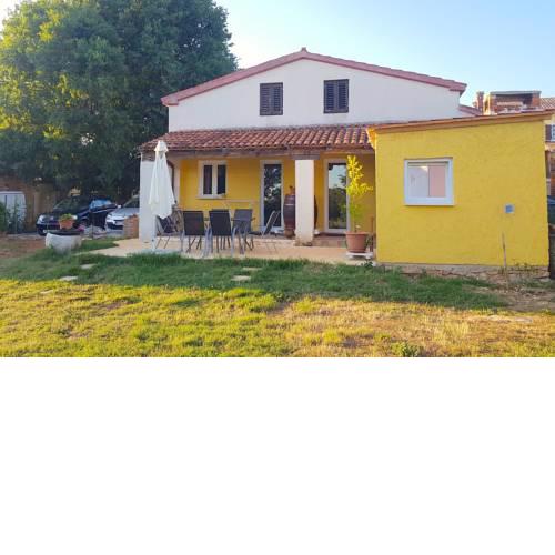 Family Apartment Marea