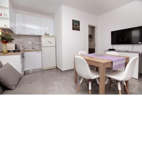 Apartment "Vinka" - Kaštel Lukšić