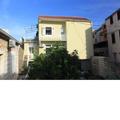 Apartment Vis 8534b