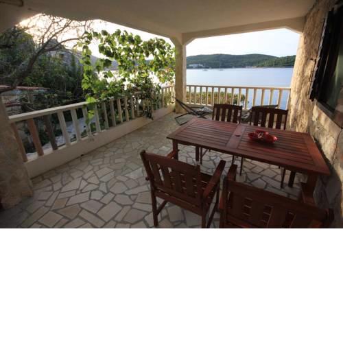 Apartment Vis 8930a