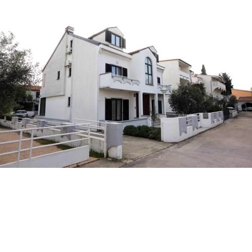 Apartments with a parking space Vodice - 11628