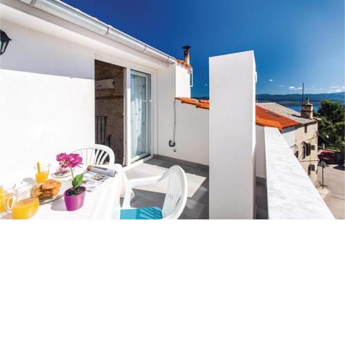 Apartment Vrbnik with Sea View 07