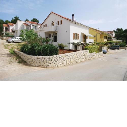 Apartment Vrboska Zardil