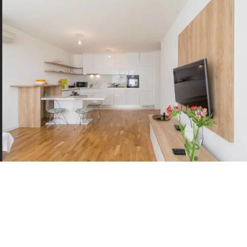 Apartment White Gardenia