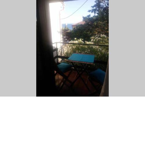 Apartment wih sea view for 3
