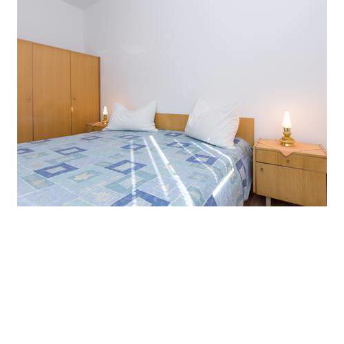 Apartment with Terace and Garden Marica