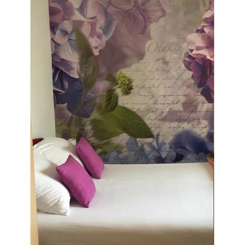 Apartment Yelena Rose West