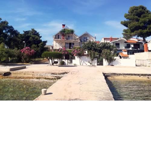 Apartment Zaboric 15720a