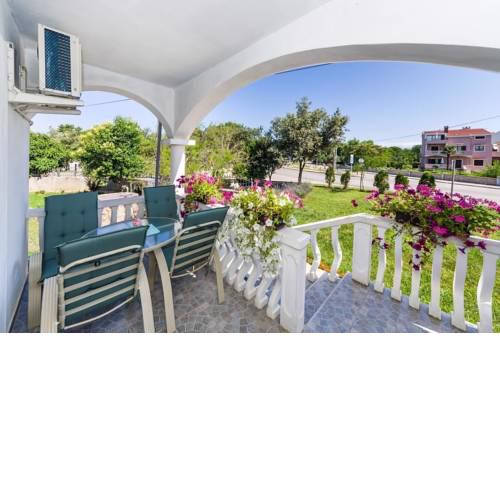 Apartment Zaton 15000a