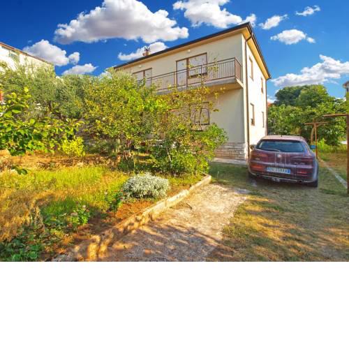 Apartment Zlata 1070