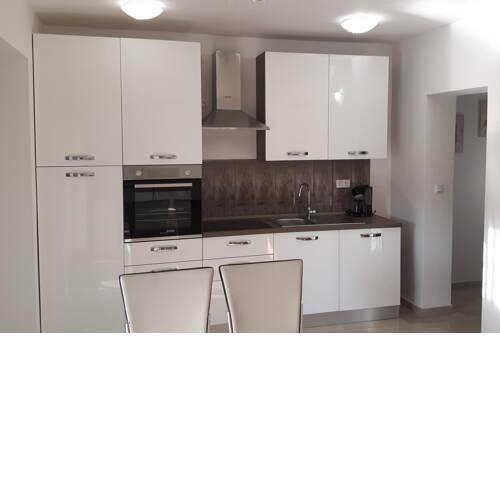 Apartments - Nin - CDN02103c-CYB