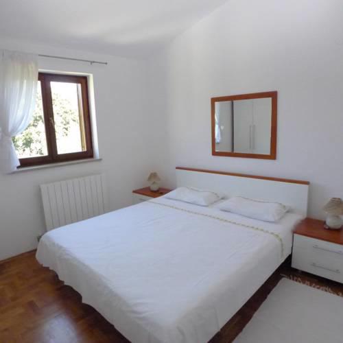 Apartments 450m from beach