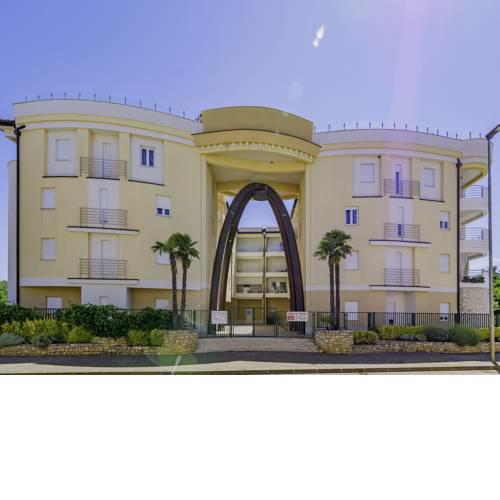 Apartments Adria