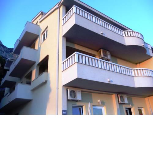 Apartments Akmadzic