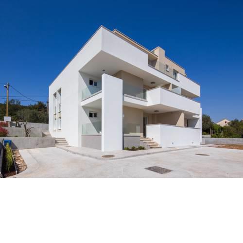 Apartments Alba 1
