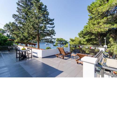 Apartments Ammos