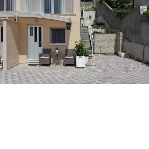 Apartments Amneris