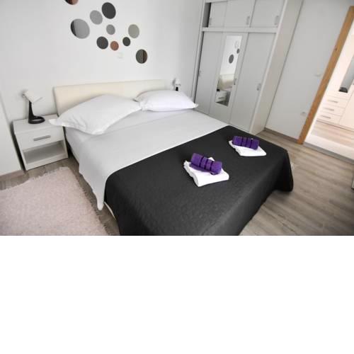 Apartments Ana Makarska