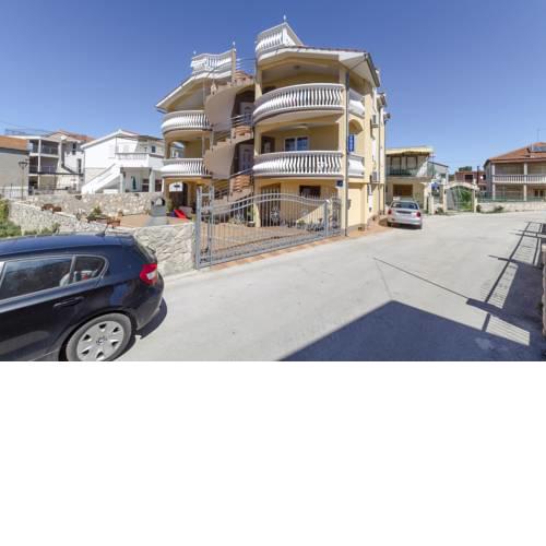 Apartments Ana
