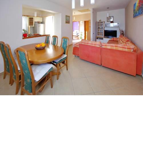 Apartments Ana