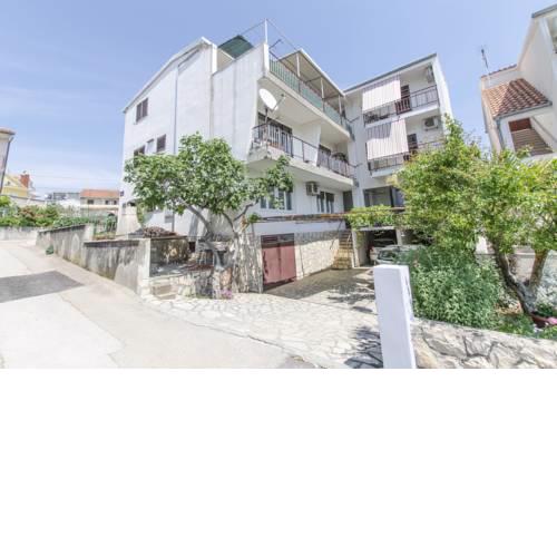 Apartments and Room Blazenka