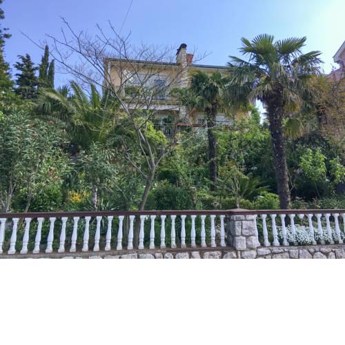 Apartments and Room Mirjana