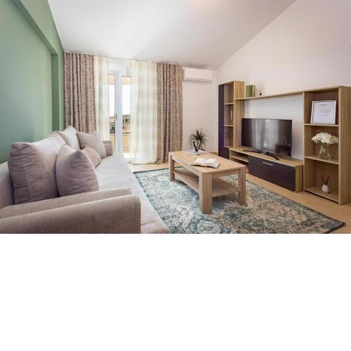 Apartments and rooms Alenka2