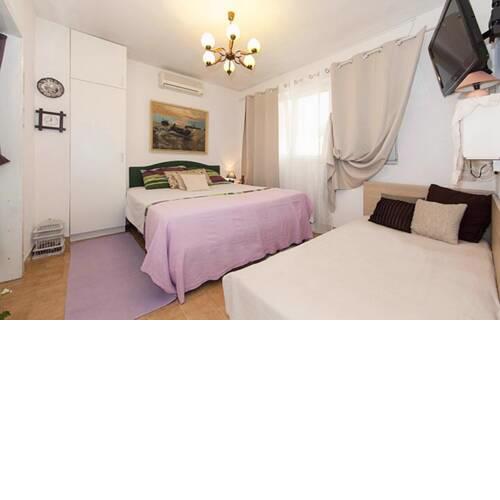 Apartments and rooms by the sea Brela, Makarska - 18413