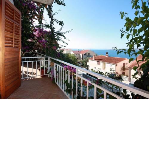 Apartments and rooms by the sea Brela, Makarska - 2752