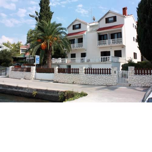 Apartments and rooms by the sea Seget Vranjica, Trogir - 5160