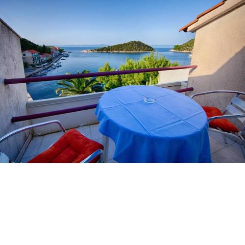 Apartments and rooms by the sea Zaklopatica, Lastovo - 8339