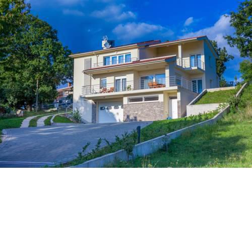 Apartments and Rooms Dumanic