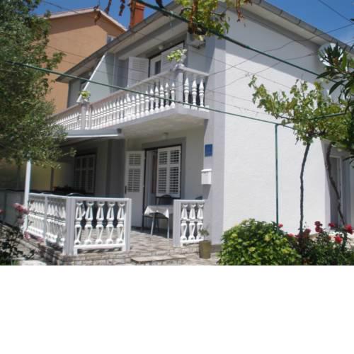 Apartments And Rooms Mara