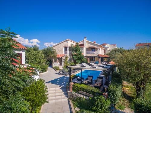 Apartments and Rooms Marina Bok
