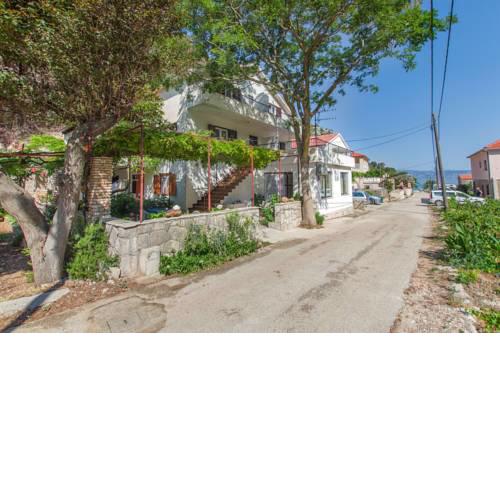 Apartments and Rooms Stjepan