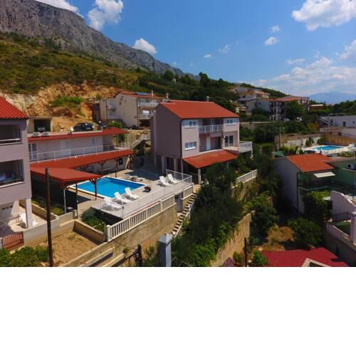 Apartments and rooms with a swimming pool Lokva Rogoznica, Omis - 18328