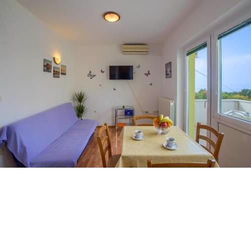 Apartments and rooms with parking space Kraljevica - 17589