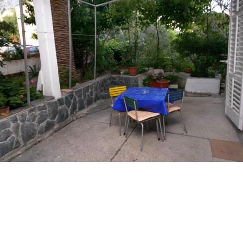 Apartments and rooms with parking space Makarska - 6644