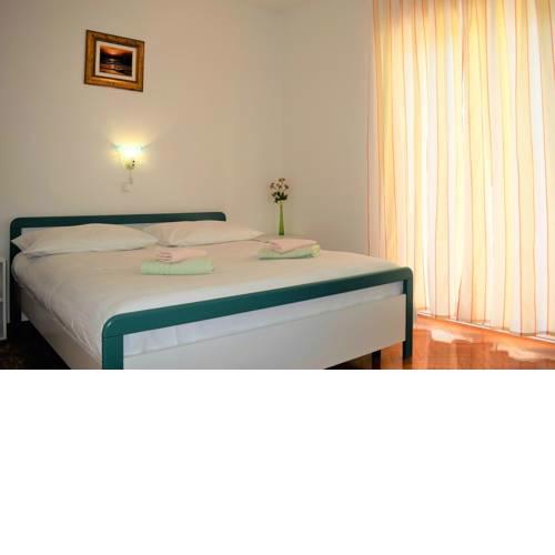 Apartments with a parking space Palit, Rab - 4971