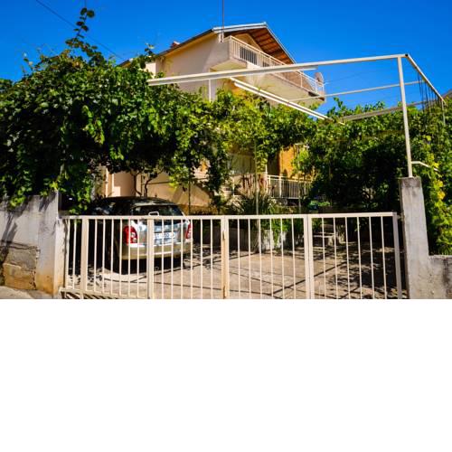 Apartments Andoria