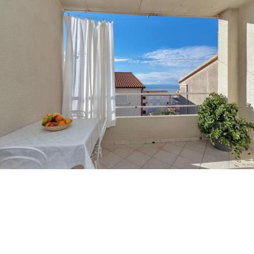 Apartments Angela Makarska